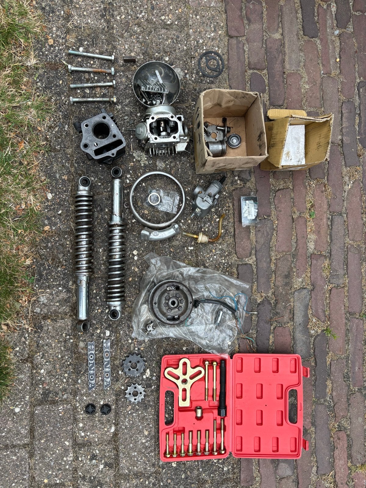 Honda SS50 onderdelen en gereedschap, Ophalen of Verzenden, Gebruikt, Overige modellen