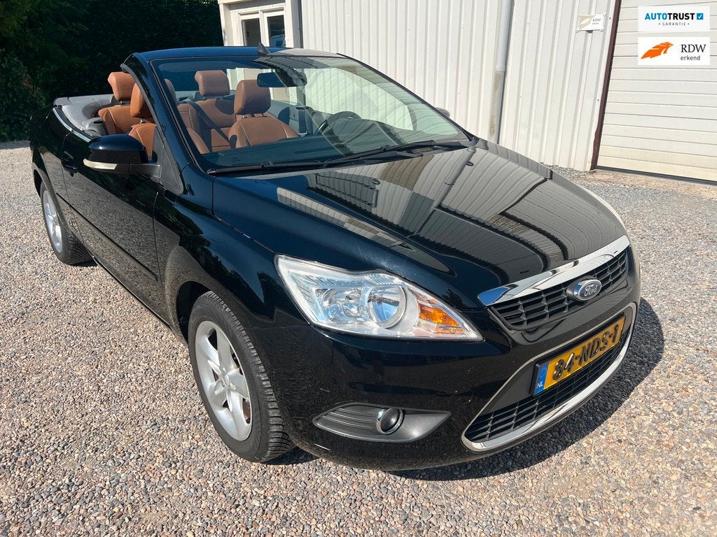 Ford Focus Coupé-Cabriolet 1.6 Trend CABRIO LEER 4xNEW-BAND, Auto's, Ford, Gebruikt, 4 cilinders, Cabriolet, 4 stoelen