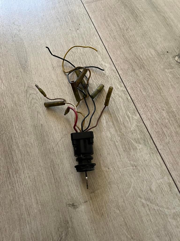 Contactslot yamaha, Ophalen of Verzenden