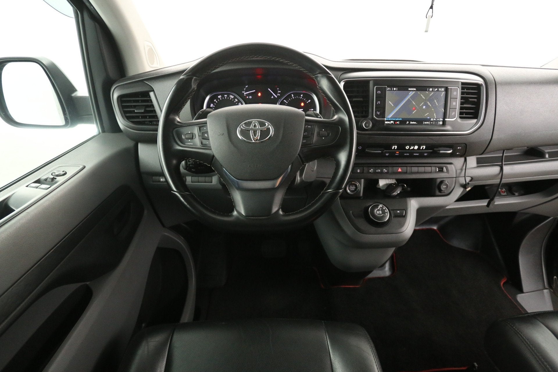 Toyota ProAce 2.0 177PK GR-Edition L2H1 | Marge | Automaat |, Auto's, Automaat, Gebruikt, Zwart, Bedrijf