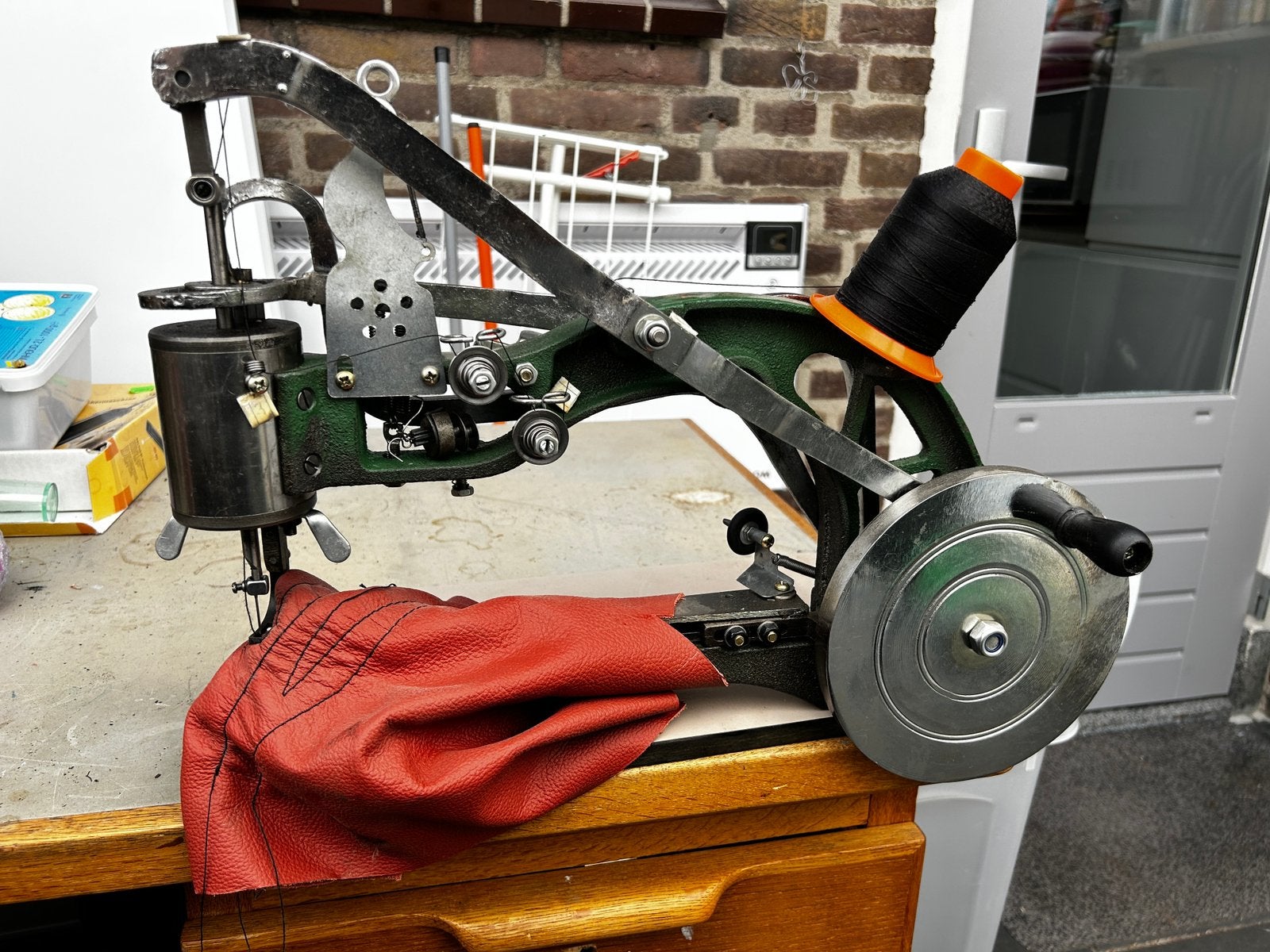 Leernaaimachine leder naaimachine, Ophalen, Zo goed als nieuw, Naaimachine, Overige merken