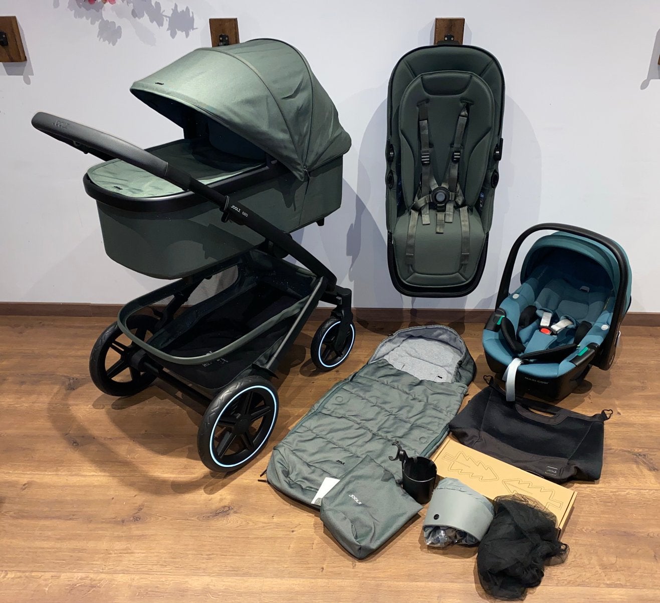 Joolz Geo3 Forest Green Special Edition Complete Kinderwagen, Ophalen, Joolz, Zo goed als nieuw, Eikenlaan 76 Spijkenisse