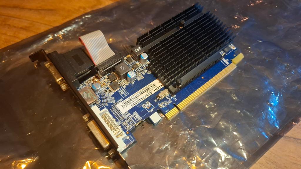 Asus HD5450 1GB DDR3 PCI-E Videokaart, Computers en Software, Videokaarten, Gebruikt, AMD, GDDR3, HDMI