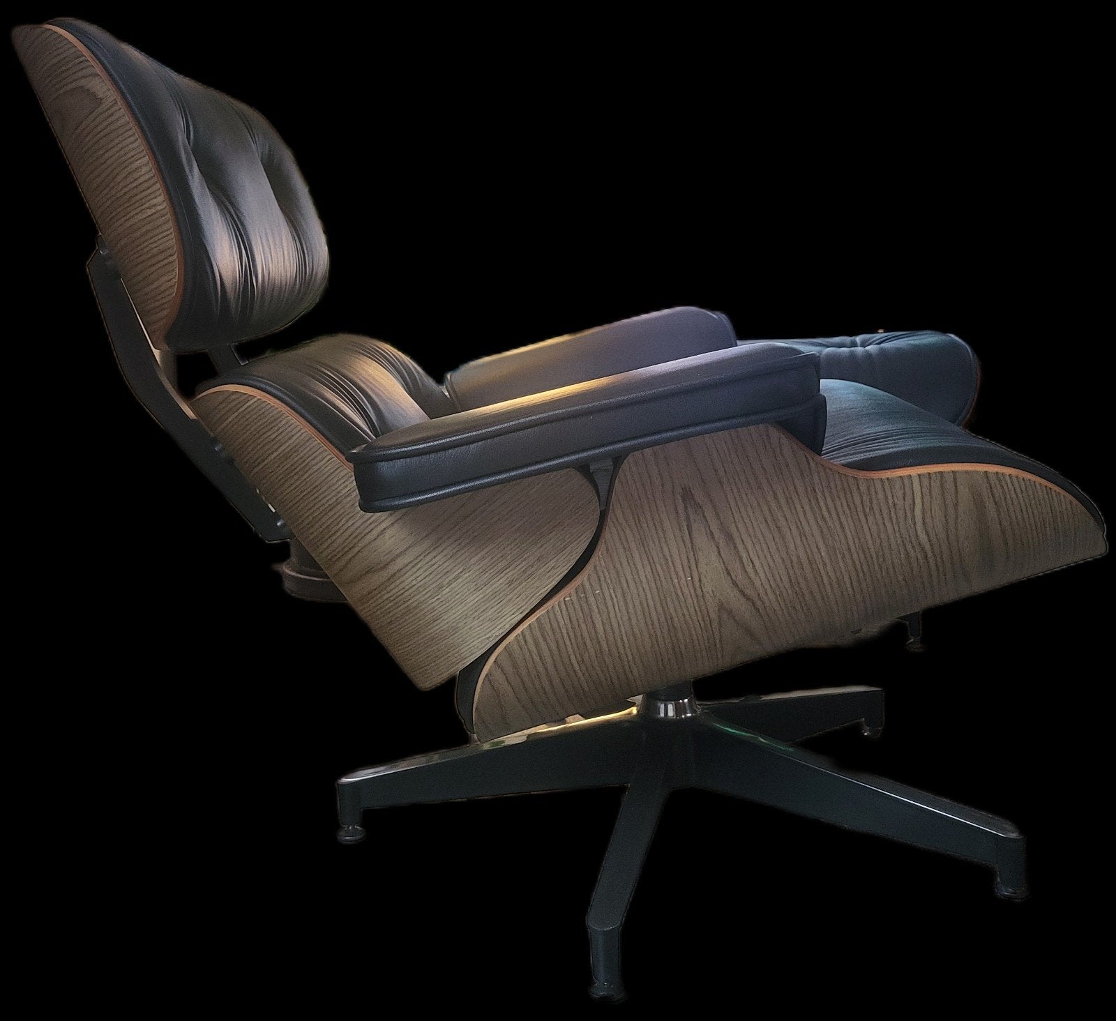 Eames stijl fauteuil en hocker - Zwart leer en hout, Ophalen of Verzenden