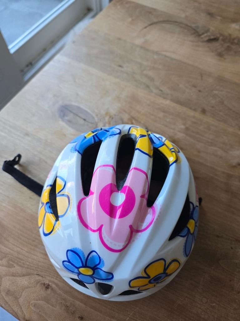 Fietshelmen (3 stuks) in verschillende maten, Ophalen, Zo goed als nieuw, Overige maten, Jongen of Meisje