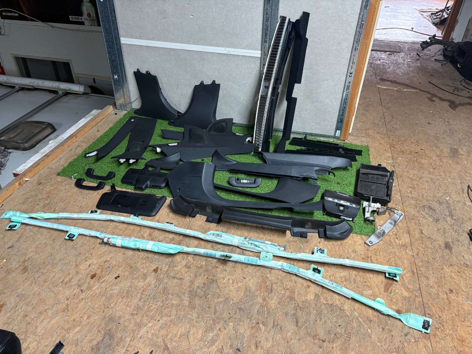 Diverse interieur delen kapjes airbag c-klasse c63 w205 AMG, Ophalen of Verzenden, Gebruikt, Mercedes-Benz