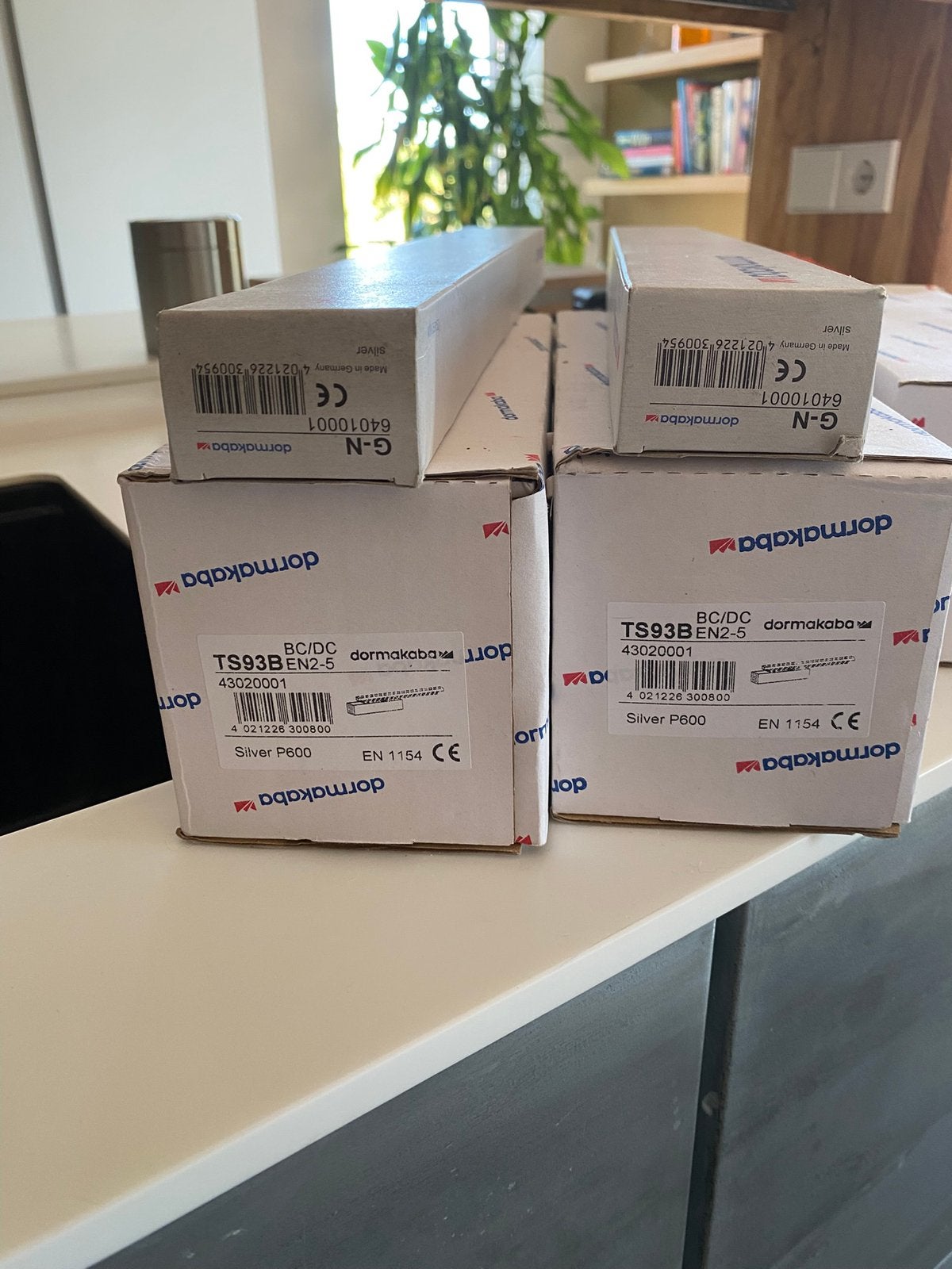 Dorma deurdrangers, Ophalen, Zo goed als nieuw, Overige materialen, Overige typen