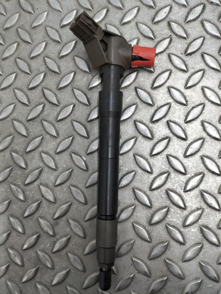 MAZDA CX-5 BRANDSTOF INJECTOR / VERSTUIVER SH0113H50 2014, Ophalen of Verzenden, Gebruikt, Stiba lid
