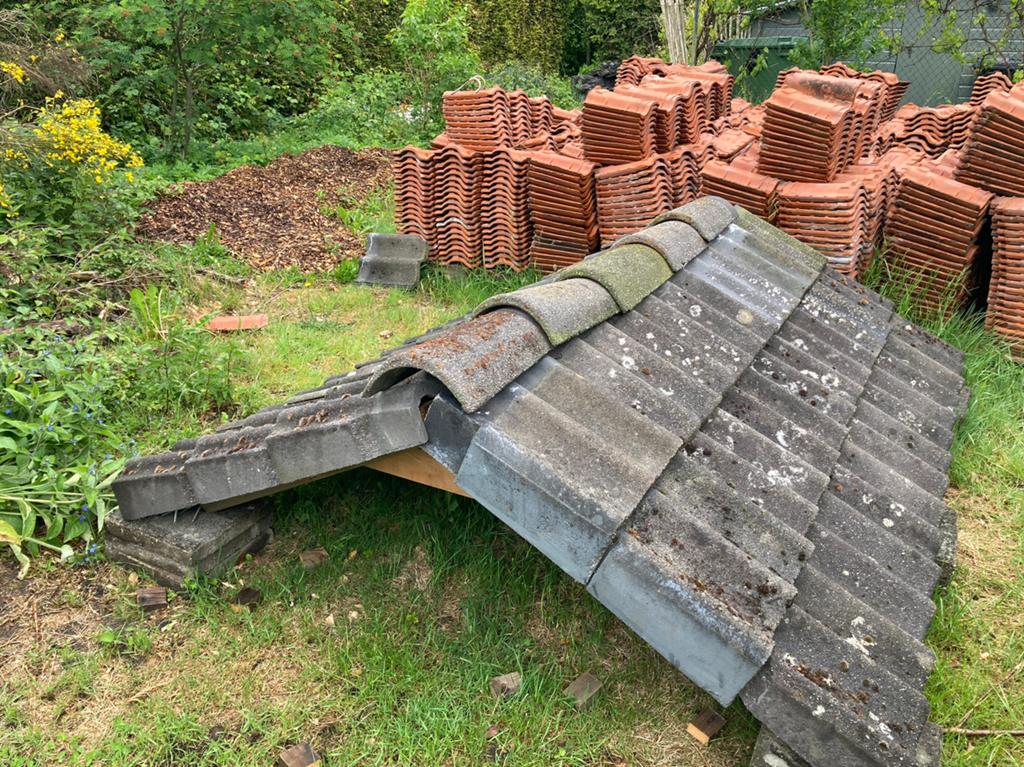 Compleet dak met dakconstructie en dakpannen, Ophalen, Gebruikt, Steen of Klei, 5 tot 10 m²