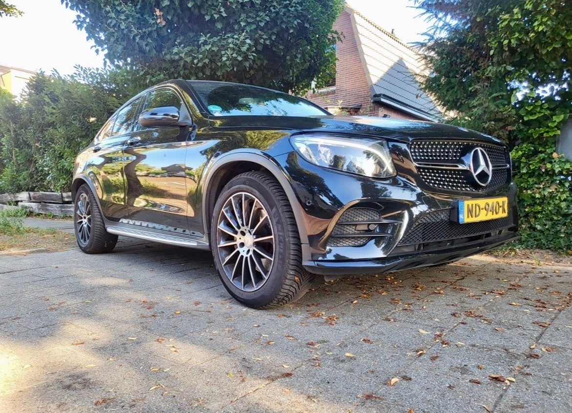 Mercedes-Benz GLC 2.1 220D 4MATIC AUT 2017 Zwart, Auto's, Zwart, Origineel Nederlands, Diesel, 19 km/l