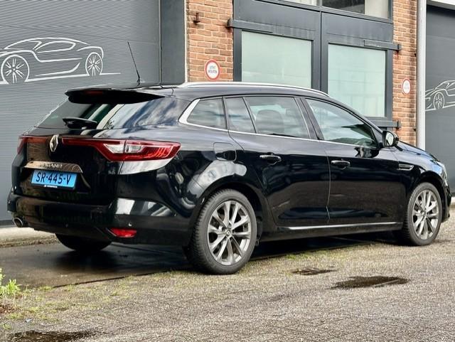 Renault Mégane 1.5 dCi Signature Exclusiv automaat, pano, Auto's, Renault, 4 cilinders, Zwart, Diesel, 140 €/maand