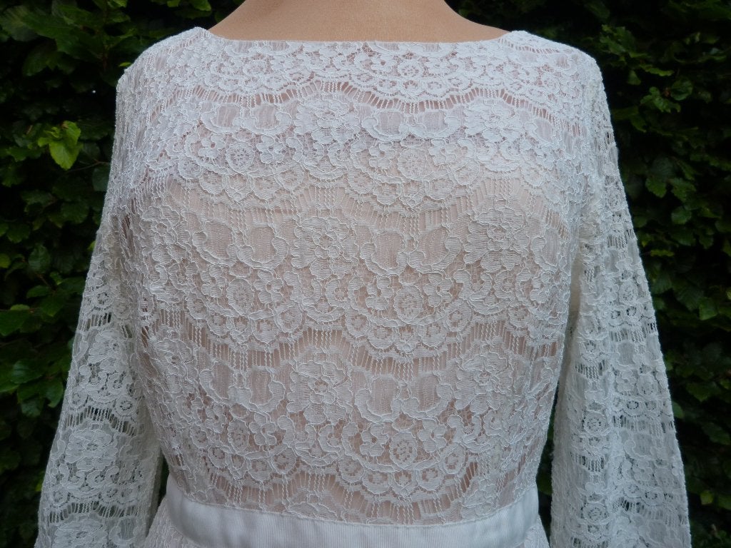 Jurk van kant - Atmosphere - 38 - zgan, Kleding | Dames, Maat 38/40 (M), Atmosphere, Wit, Ophalen of Verzenden