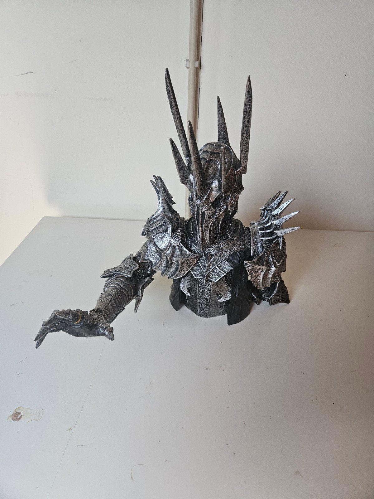 lord of the rings sauron bust nemesis now, Ophalen of Verzenden, Gebruikt, Beeldje of Buste