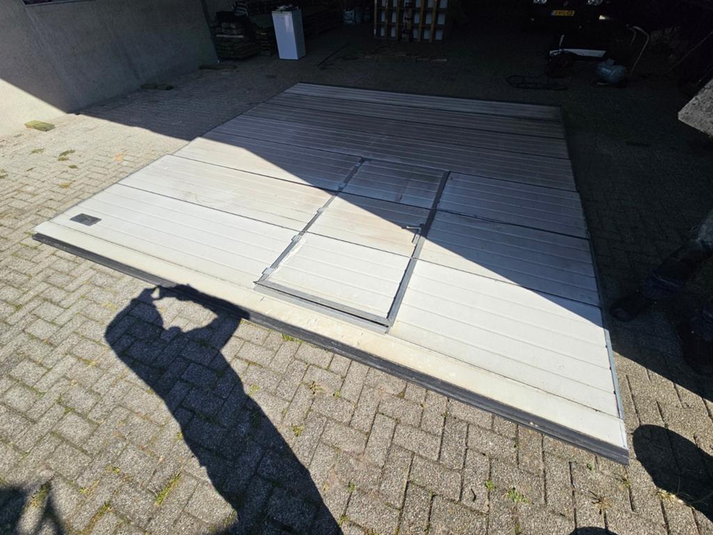 2x Gebruikte overheaddeuren - 420x405 cm, Ophalen, Gebruikt, Garagedeur, Metaal
