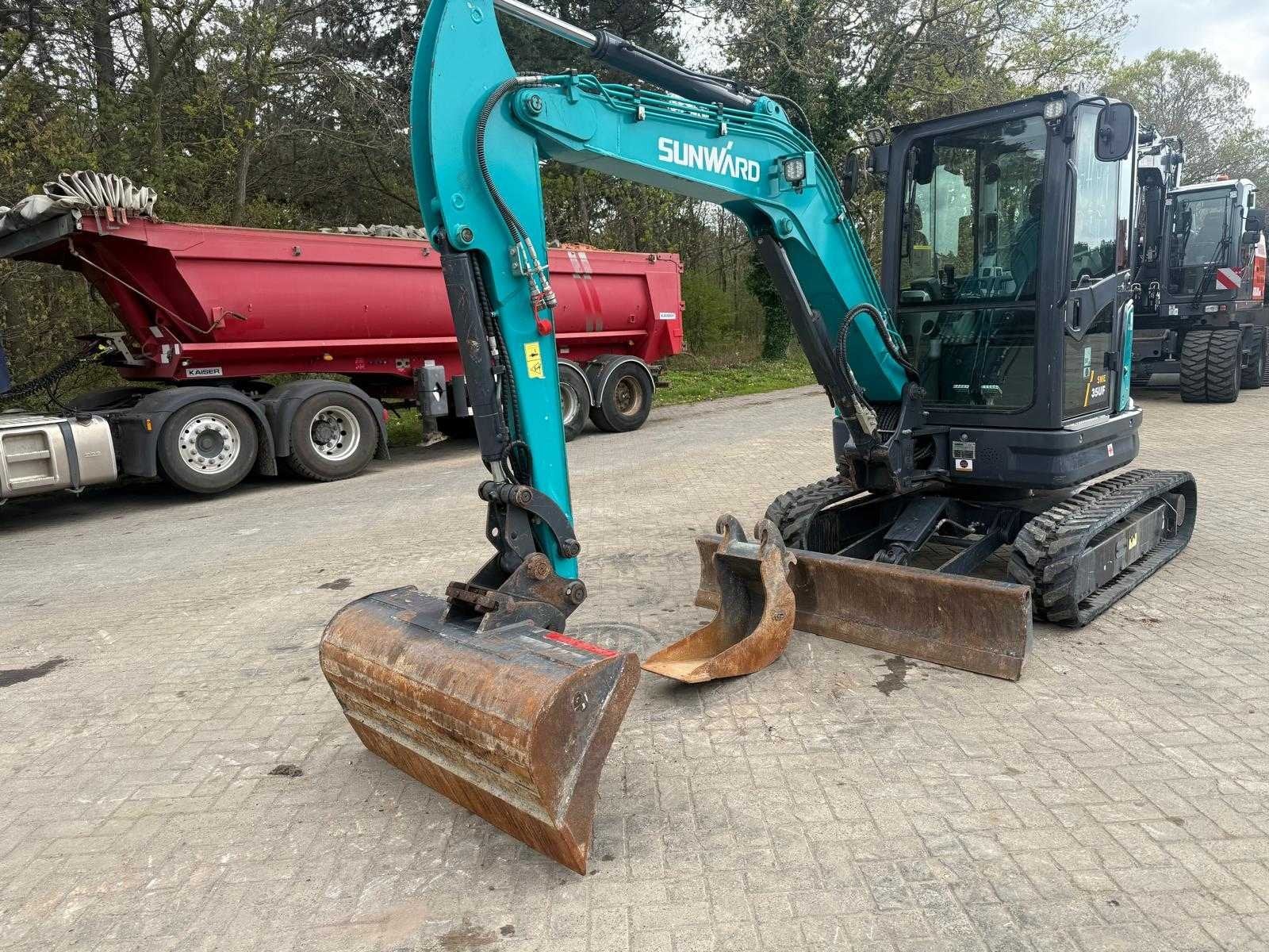 Sunward - 2022 - SWE35UF - 484 uur - Met airco - Rupsgraafma, Zakelijke goederen, Machines en Bouw | Kranen en Graafmachines, Graafmachine