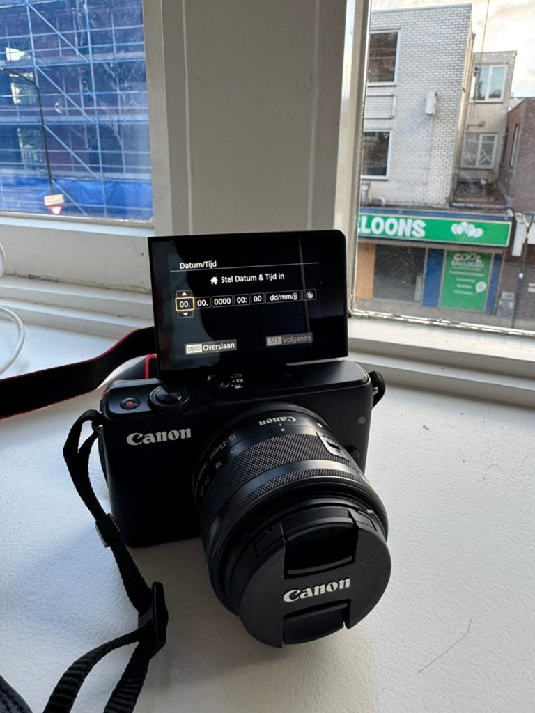 Canon EOS M10, Ophalen of Verzenden, Zo goed als nieuw, Canon