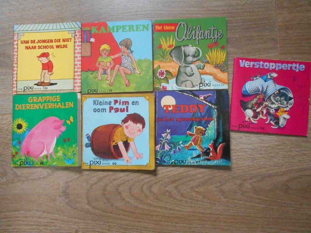 Pixie boekjes 7 verschillende, Boeken, Ophalen of Verzenden, Gelezen, Fictie algemeen