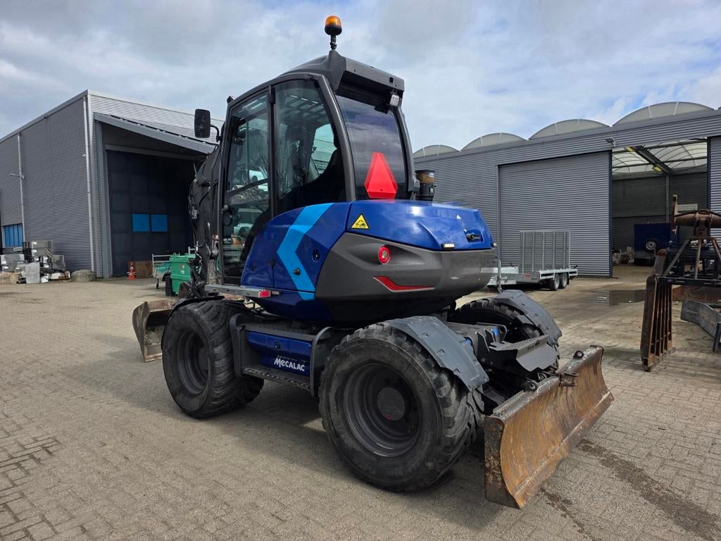 Mecalac 7 MWR Bomvol, Ophalen of Verzenden, Graafmachine