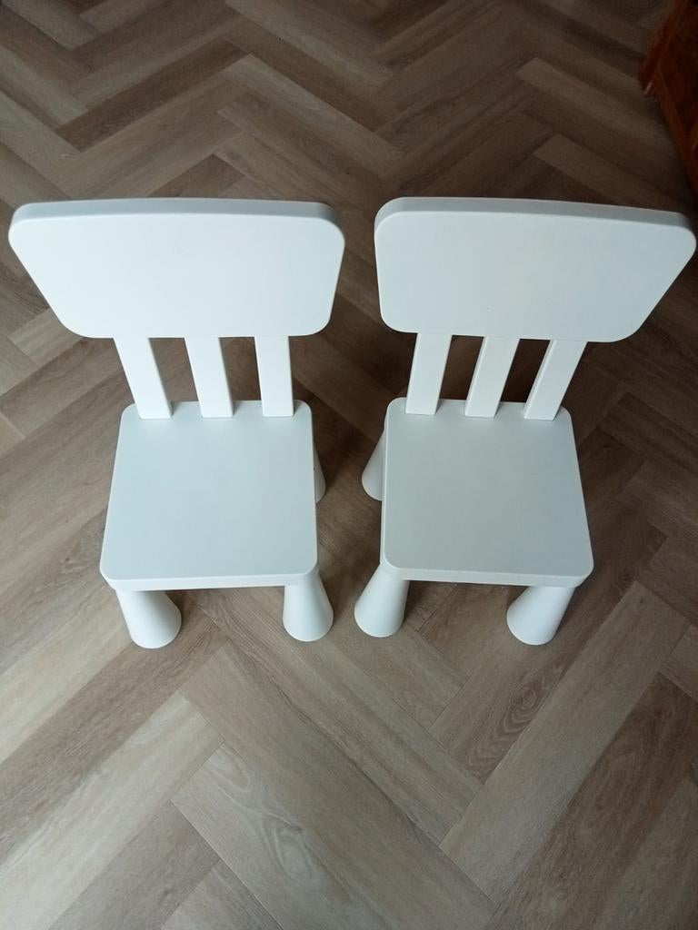 Ikea witte stoeltjes met of zonder tafel, Ophalen of Verzenden, Zo goed als nieuw, Tafel(s) en Stoel(en)