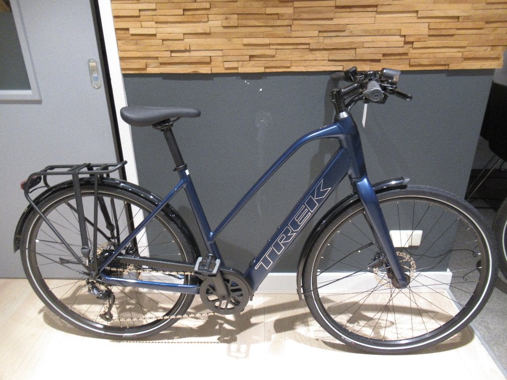 Trek FX+ Shimano 9 versn hydr schijfremmen 55cm nieuw, Nl, 53 tot 56 cm, Info@vanesch-tweewielers.nl, Versnellingen