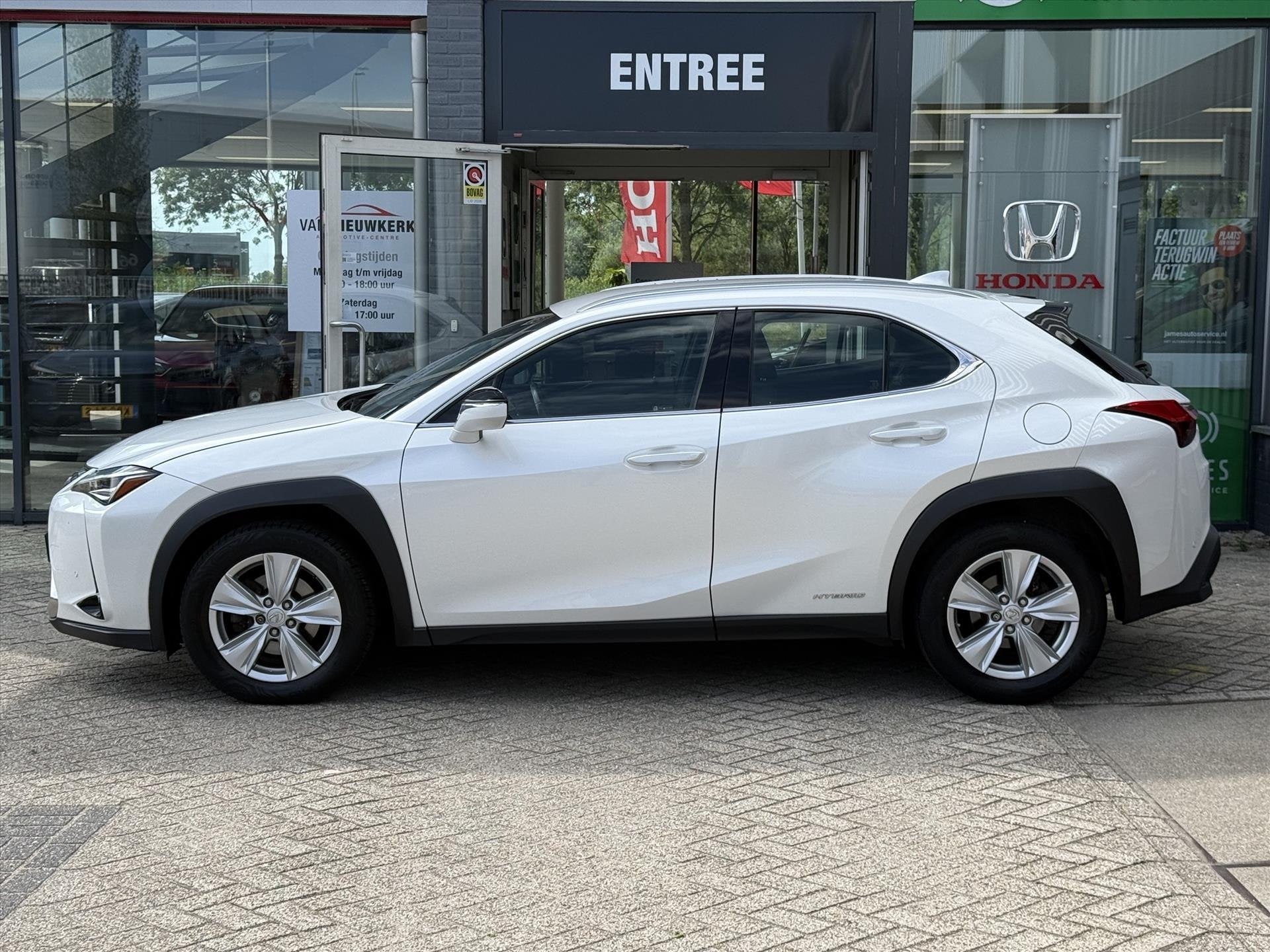 LEXUS Ux 250h Hybrid 184pk CVT Business Line, Automaat, 12 maanden, Gebruikt, 4 cilinders