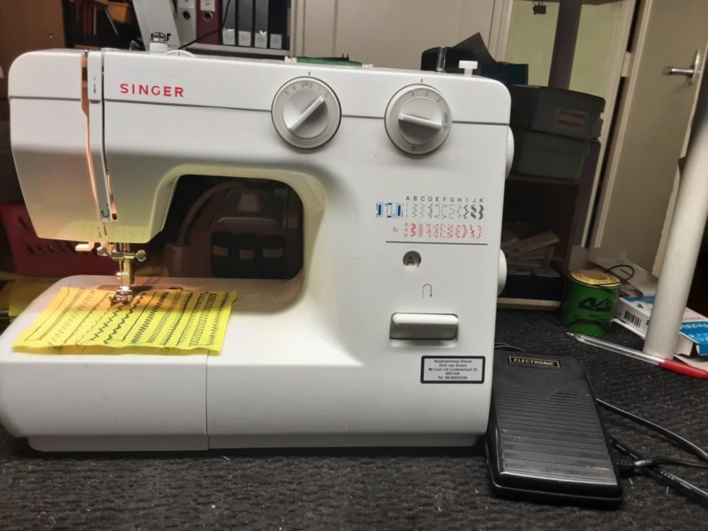 SINGER NAAIMACHINE MODEL 1120, Ophalen of Verzenden, Gebruikt, Naaimachine, Singer
