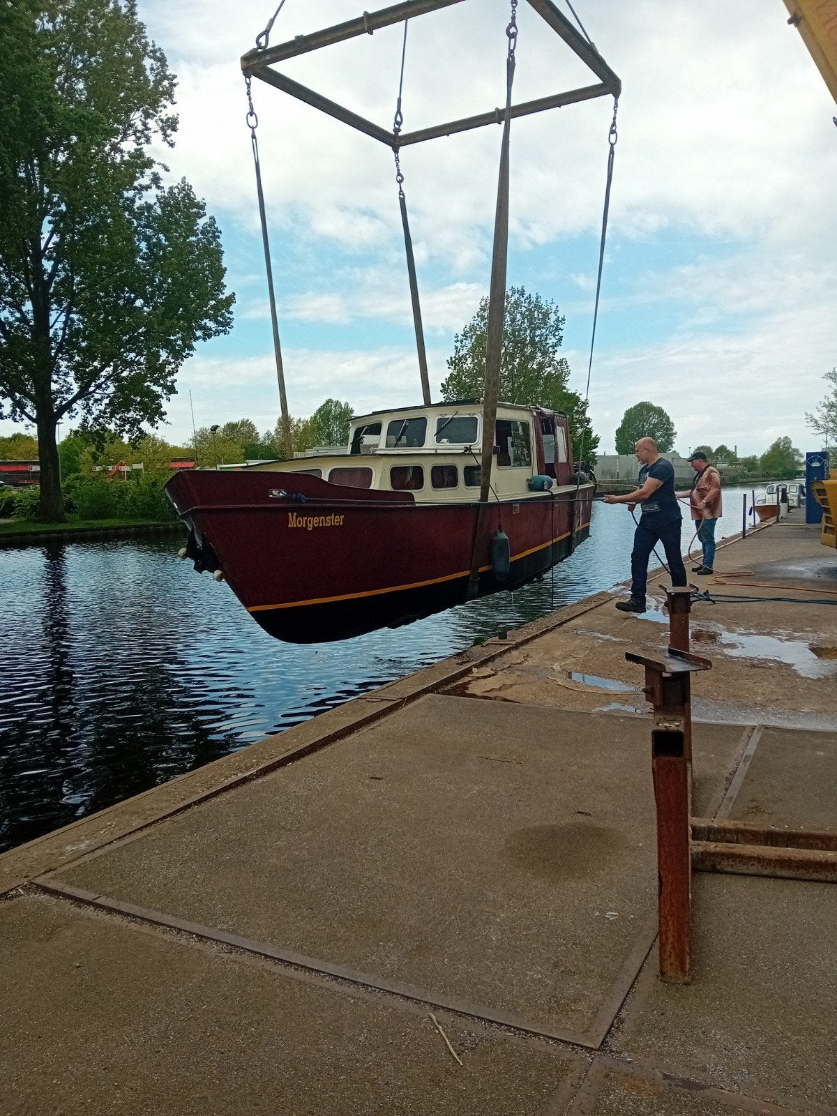 Te koop hele leuke 4 pers. Klasieke Rijnkruiser!!, Watersport en Boten, Motorboten en Motorjachten, Gebruikt, Binnenboordmotor
