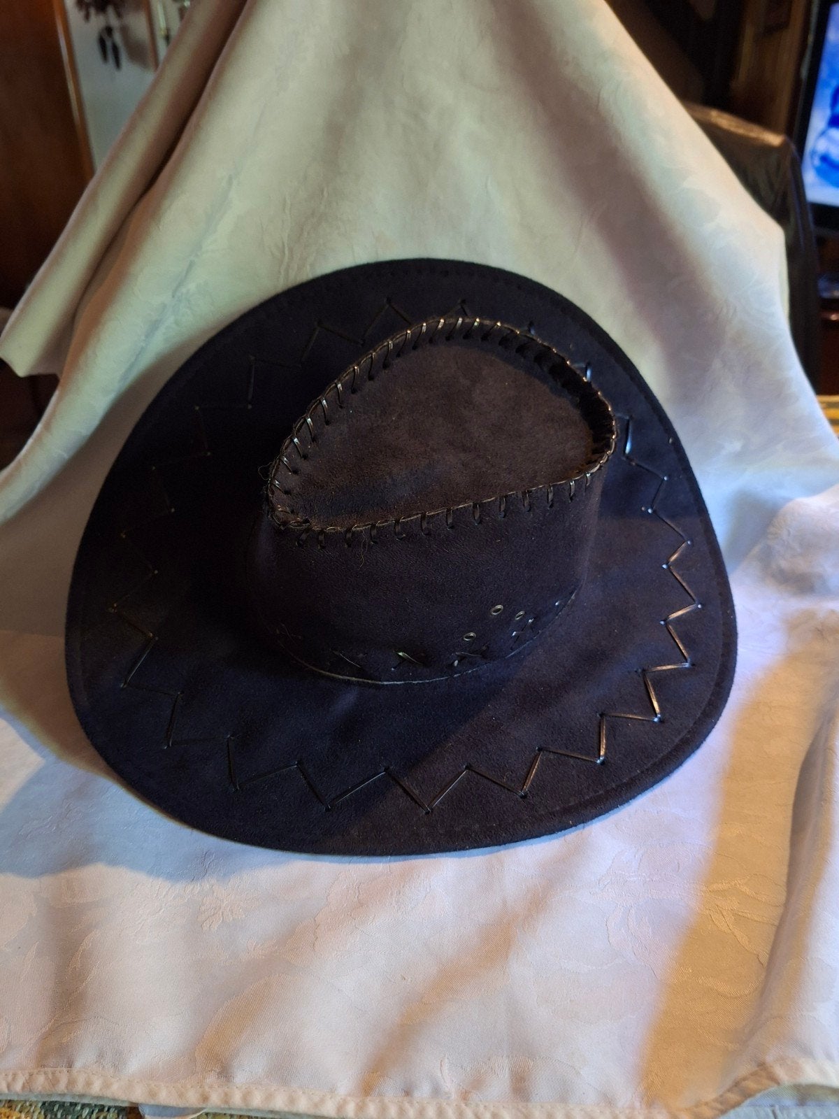 Dames westernhoed zwart suede 40 cm, Verzenden, Zo goed als nieuw, One size fits all