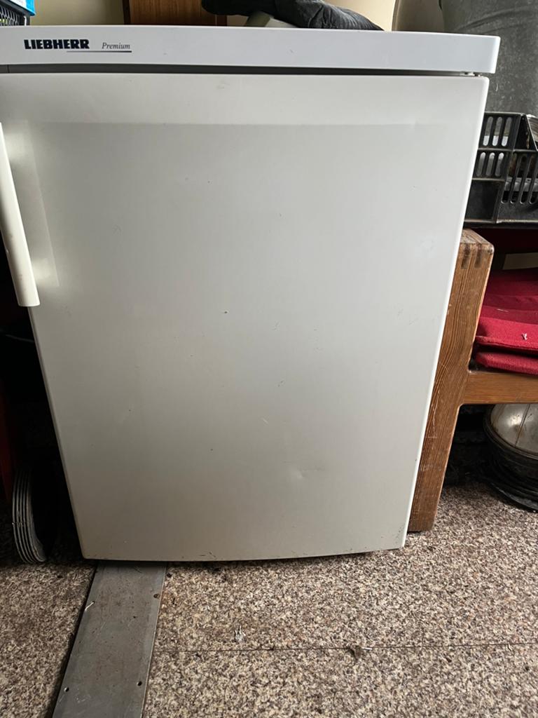 Liebherr Premium KTe 1744, 150 tot 200 liter, Zo goed als nieuw, Energieklasse A of zuiniger, 45 tot 60 cm