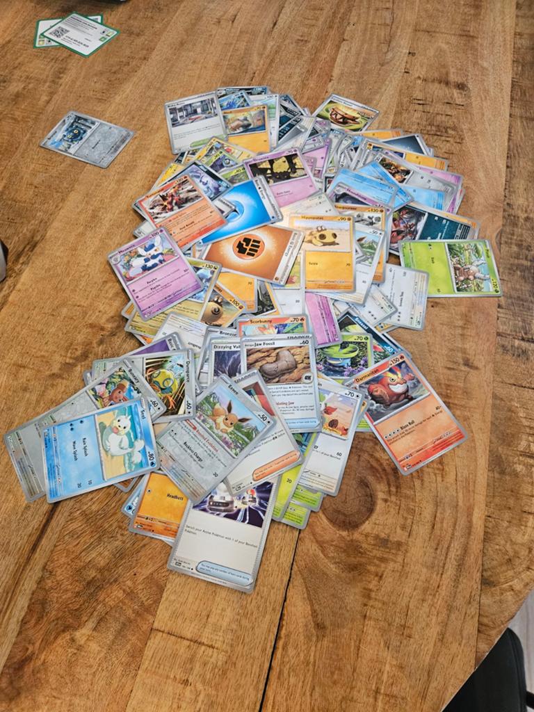 Pokémon kaarten 2022-2026: Holo en Reverse Holo collectie, Ophalen of Verzenden, Nieuw, Meerdere kaarten