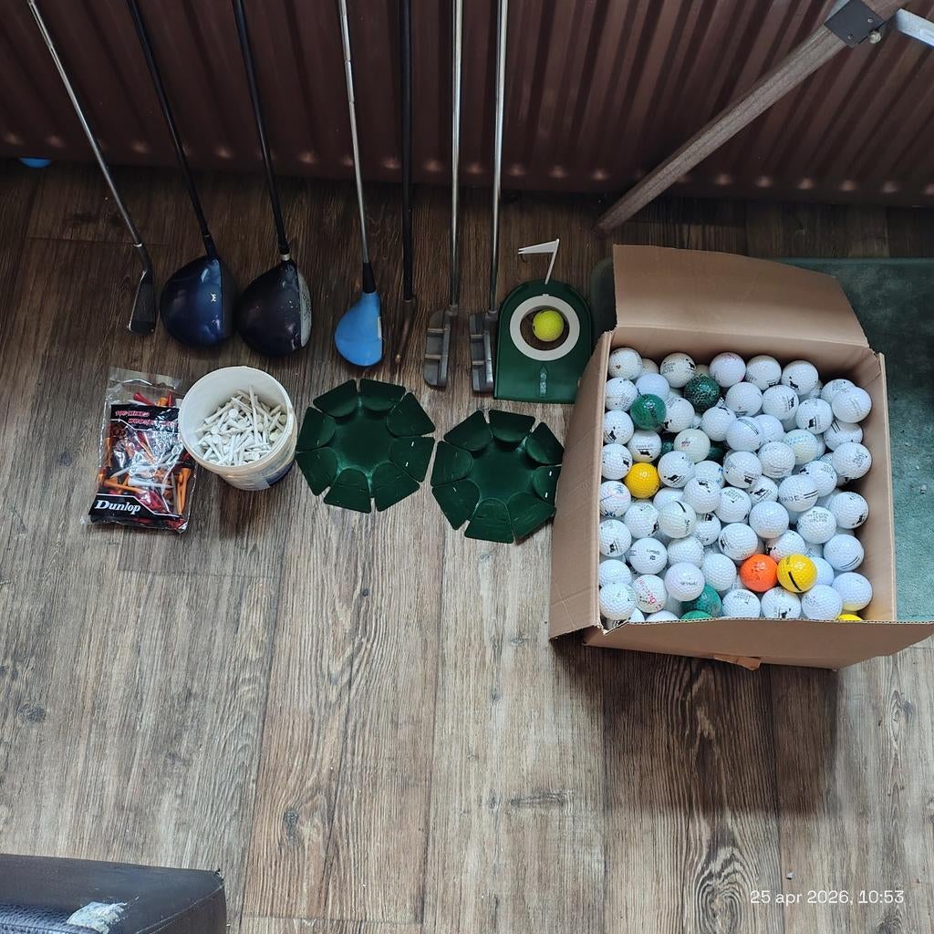 Set golfclubs, tees, ballen, 3 oefen holes., Sport en Fitness, Golf, Ophalen, Gebruikt, Overige typen, Overige merken