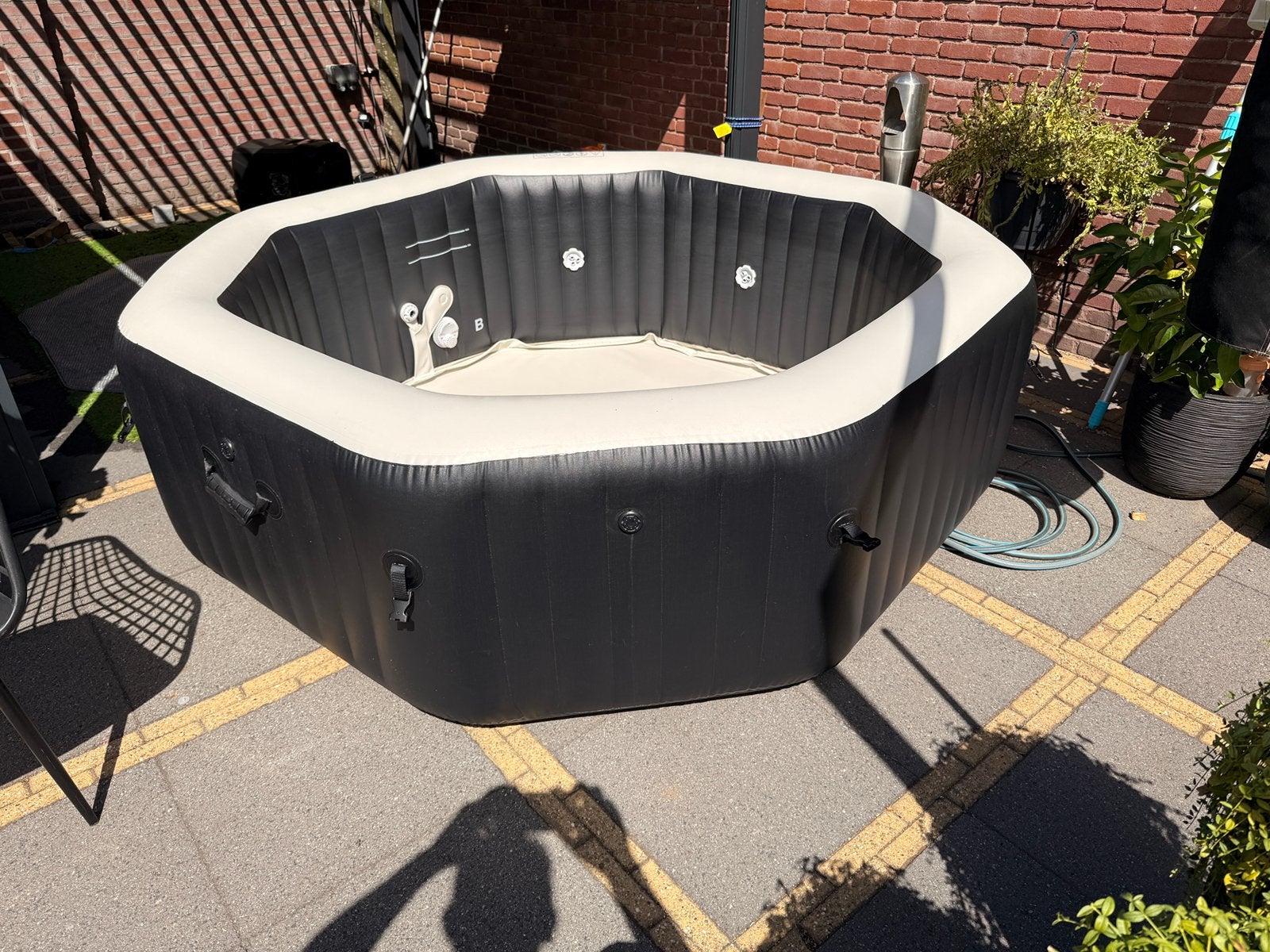 6 persoons INTEX zoutwater Jacuzzi, Ophalen, Zo goed als nieuw