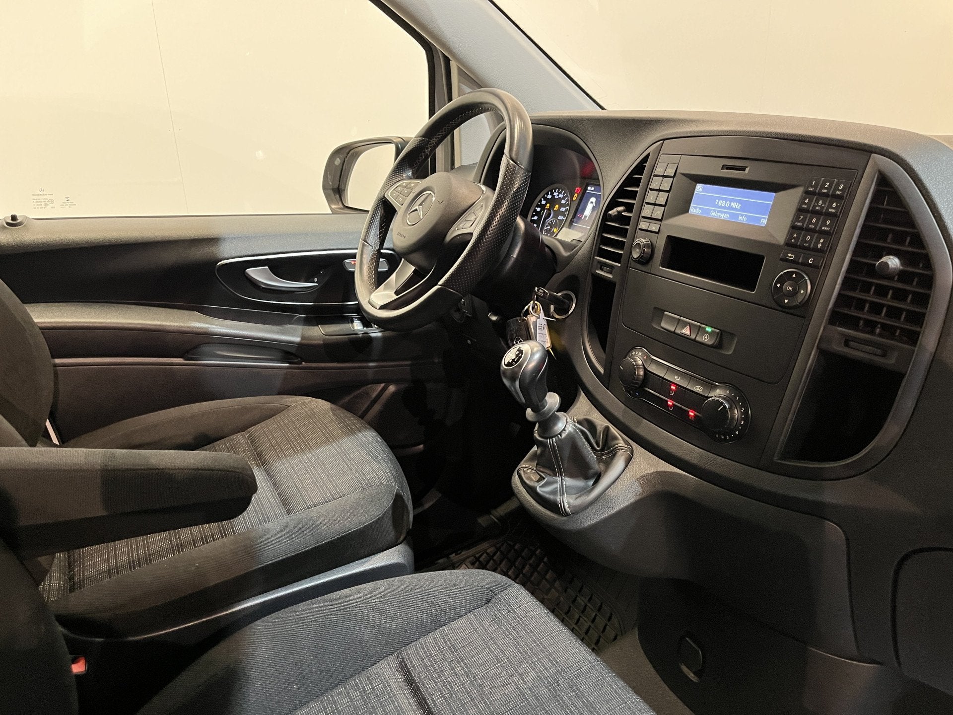 Mercedes-Benz Vito 114 CDI Lang / Euro 6 / Servicebus / Sort, Auto's, Voorwielaandrijving, Gebruikt, 4 cilinders, Wit