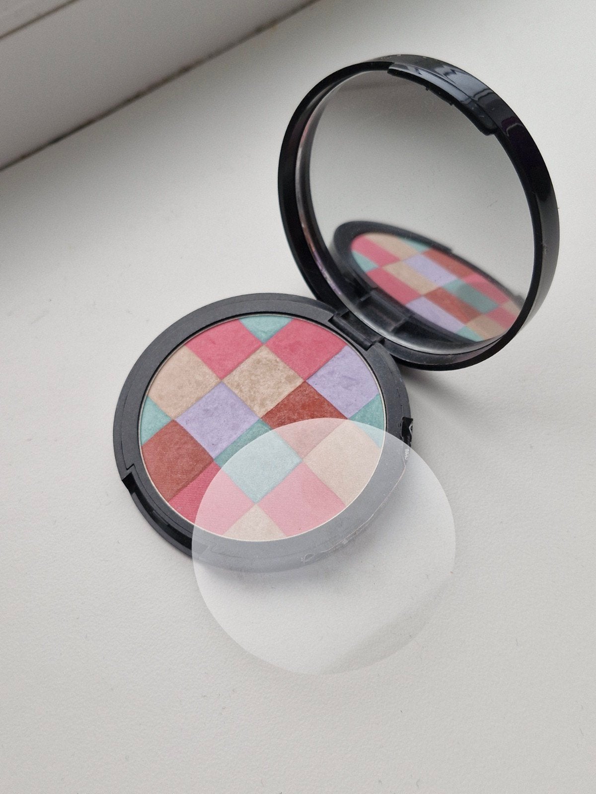 Finishing powder Ariane Inden, Ophalen of Verzenden, Zo goed als nieuw, Gehele gezicht, Make-up