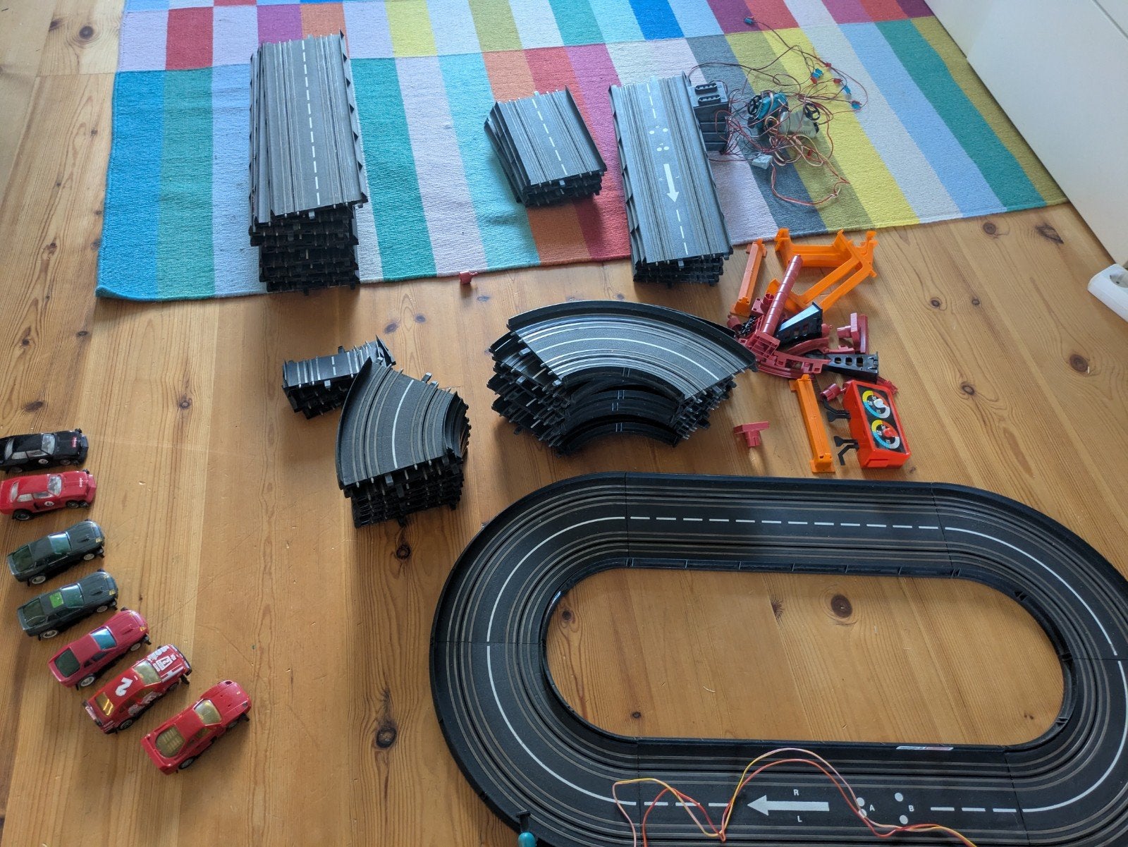 Carrera 140 Racebaan met veel Baandelen en 7 Auto's, Zelf te bouwen, Carrera, Ophalen of Verzenden, Elektrisch