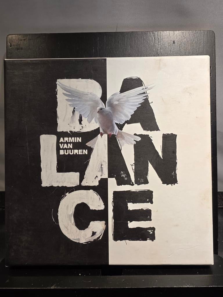 Armin van Buuren - Balance (2CD Boxset), Ophalen of Verzenden, 2010 - 2019, Zo goed als nieuw, Boxset