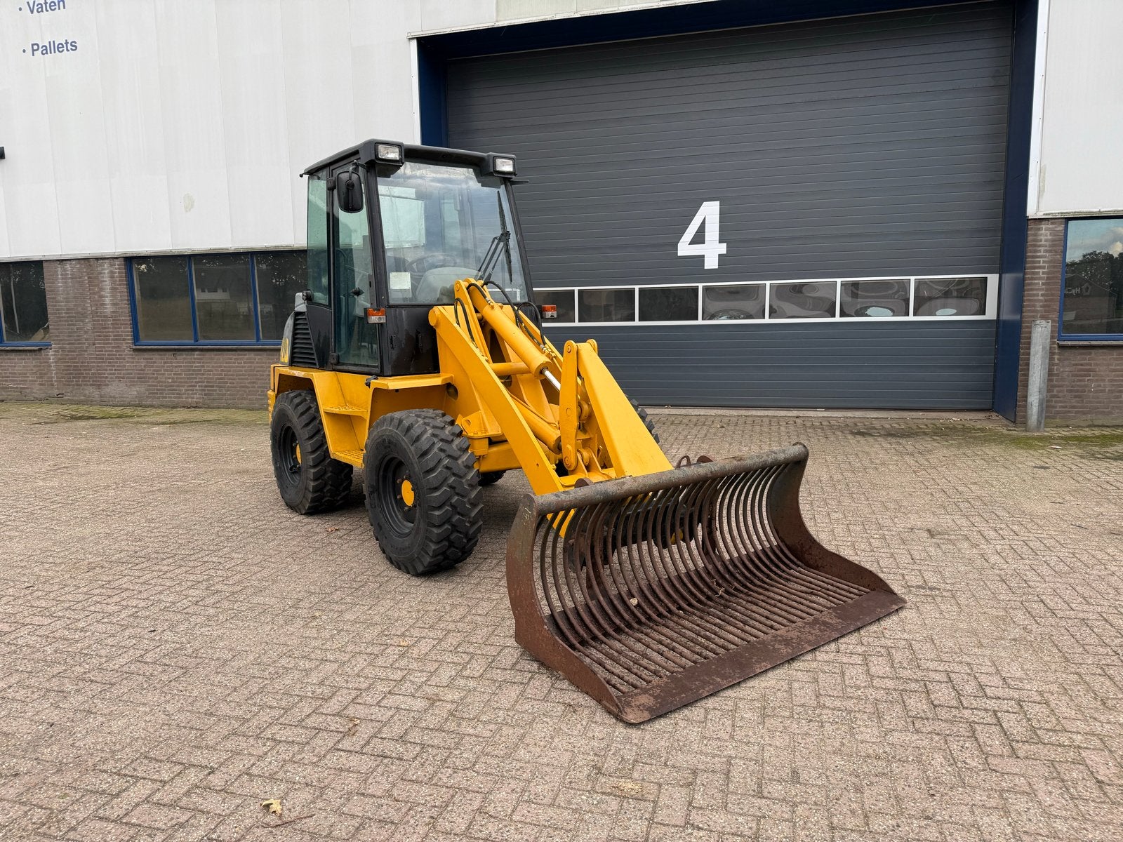 Kramer Allrad 420 Wiellader - Compact en Krachtig, Ophalen, Wiellader of Shovel