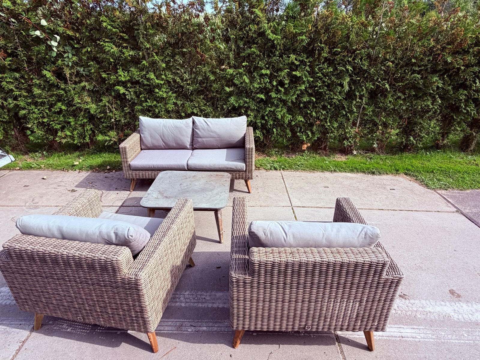 Stevige halfronde wicker loungeset met aluminium frame, Ophalen, 4 zitplaatsen, Gebruikt, Loungeset