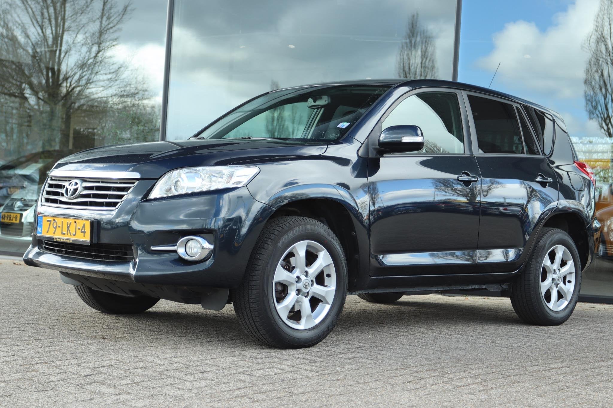 TOYOTA RAV4 2.0 VVTi DYNAMIC 2WD | NAVI | CLIMATE | CRUISE |, Auto's, Voorwielaandrijving, Euro 5, Stof, Gebruikt