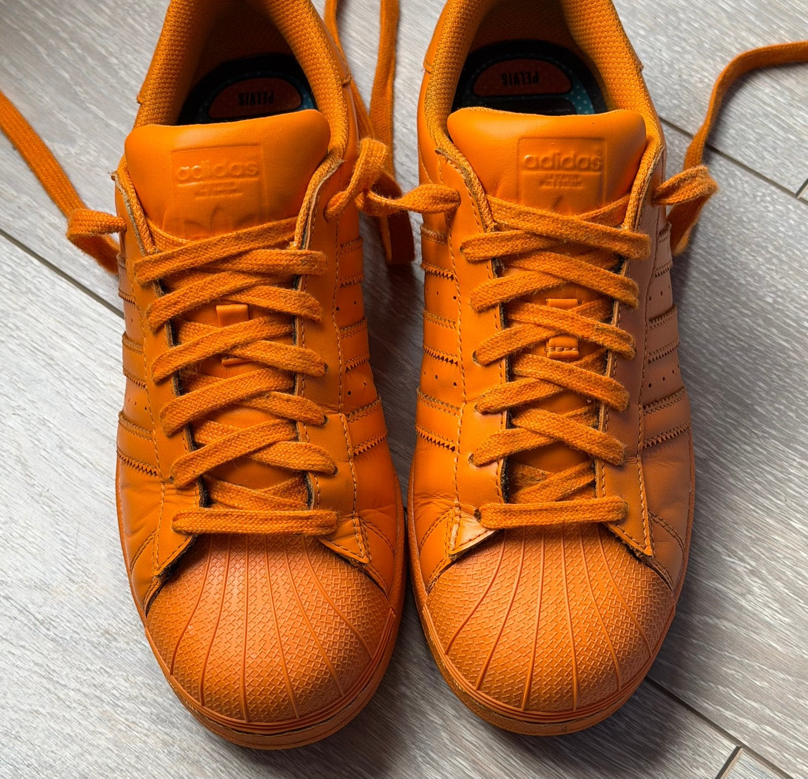 Adidas Superstar X Pharrell Williams, 41 1/3, i.z.g.s., Ophalen, Zo goed als nieuw, Wit, Algemeen