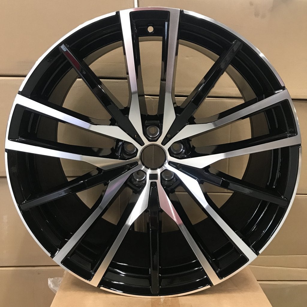 Nieuwe Breedset 22'' Bmw X5 (5X112) NEW GEN. evt met banden, Niet ingevuld, Velg(en), Niet ingevuld, Nieuw