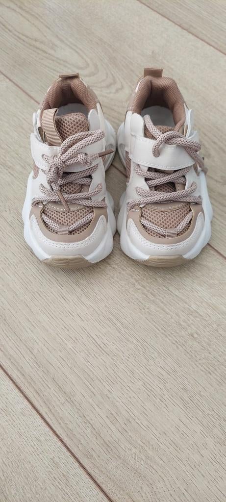 Nieuwe kinderschoentjes maat 23 - Beige/Wit, Jongen of Meisje, Schoenen, Nieuw, Ophalen of Verzenden