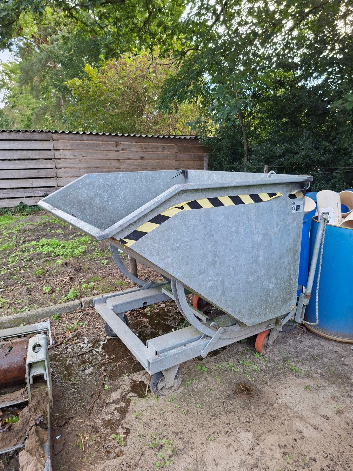Kantelbak  950 Liter, Ophalen, Gebruikt, Overige soorten
