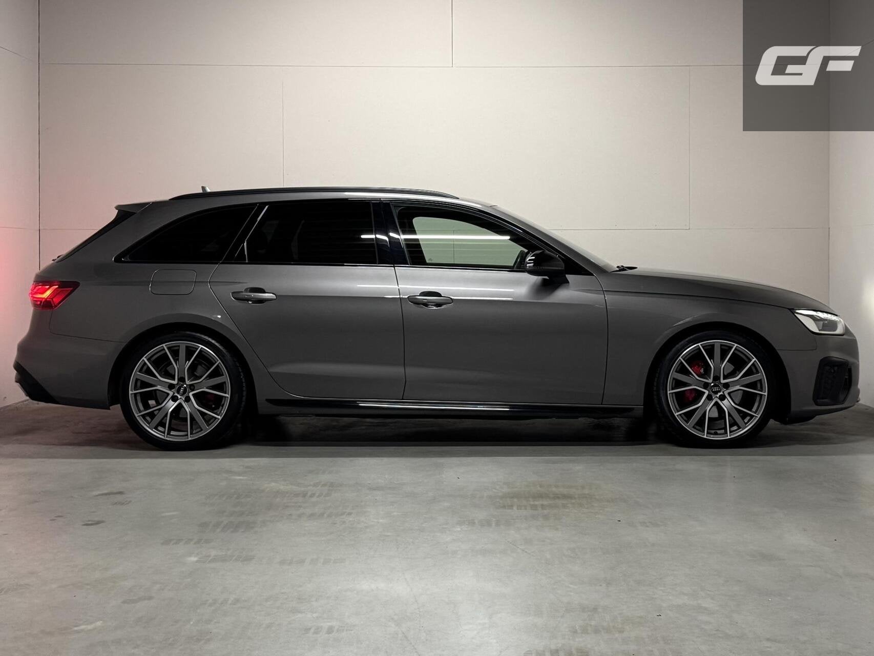 Audi A4 Avant 40 TDI S-Line Black Edition Sfeer Carplay Came, Auto's, Audi, Met garantie (alle), A4, 23 km/l, Diesel