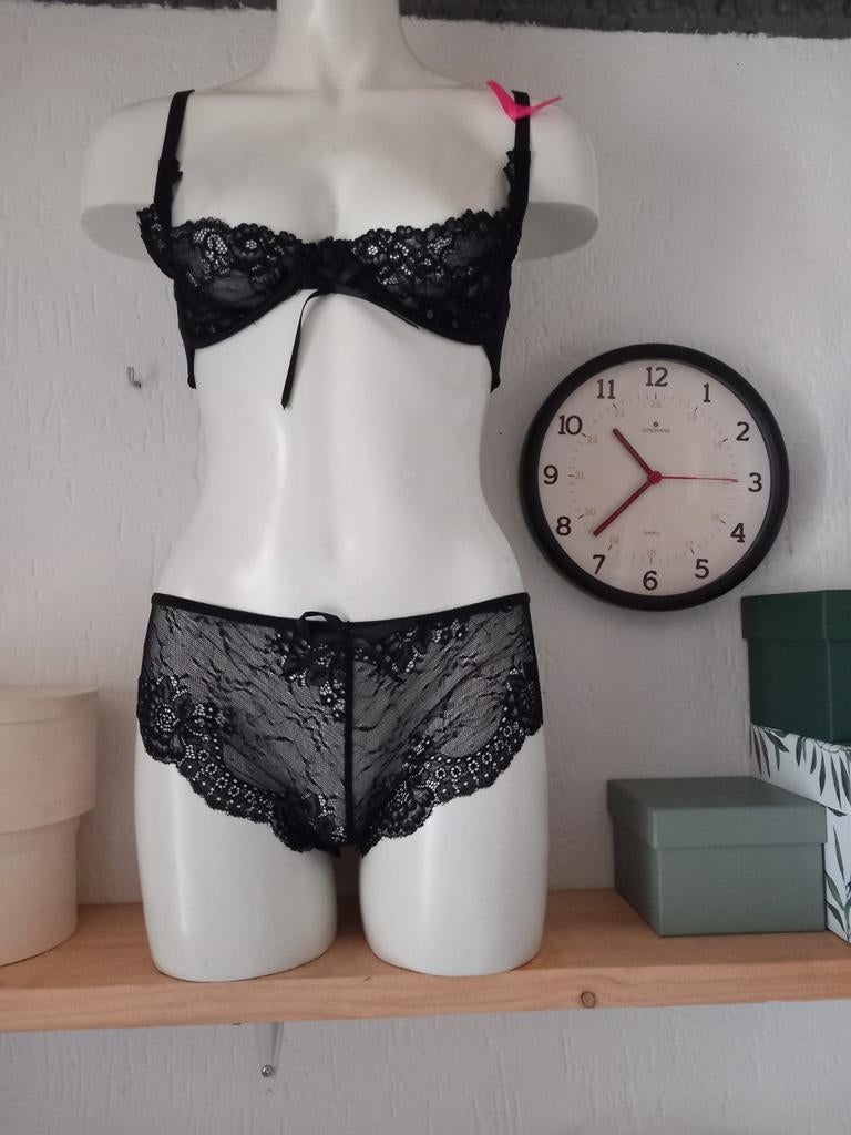 Leuk sexy lingerie setje van kant, Ophalen of Verzenden, Zwart, Setje