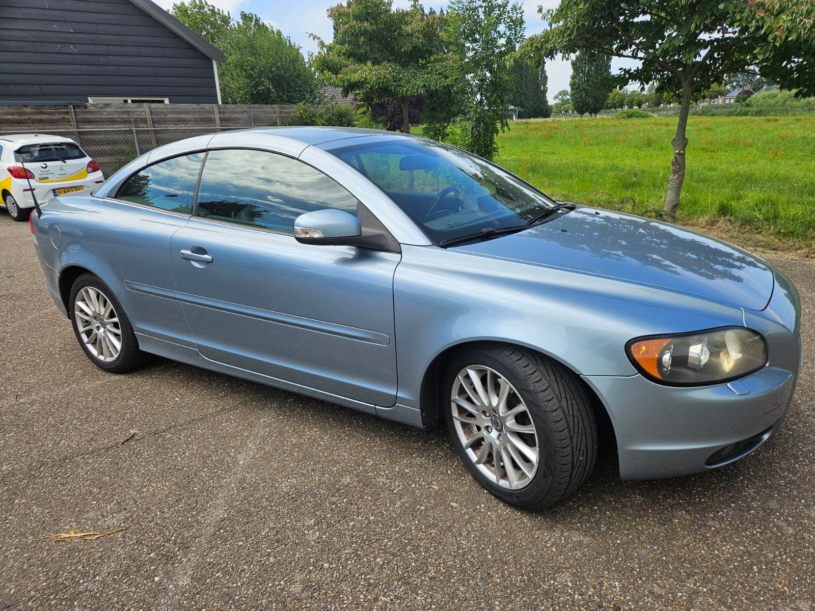 Volvo C70 2.4 D5 van 2007 met 118.000km Geartronic., Auto's, Automaat, C70, Cabriolet, Blauw