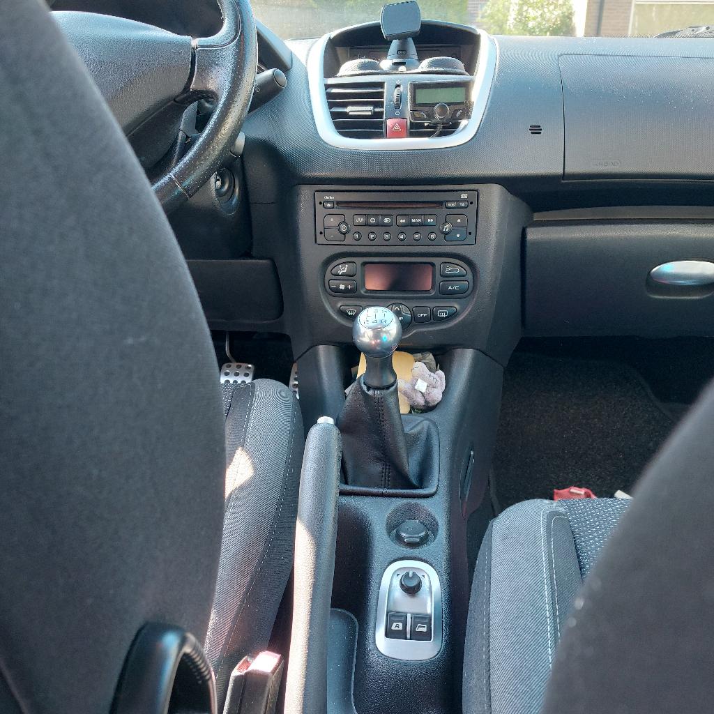 Mooie Peugeot 206+ met trekhaak 50.000km Dealer onderhouden, Voorwielaandrijving, 206+, Stof, 1360 cc