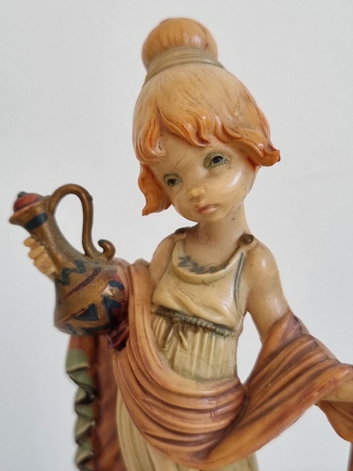 Vintage Beeldje Meisje met Kruik -, Ophalen of Verzenden, Mens