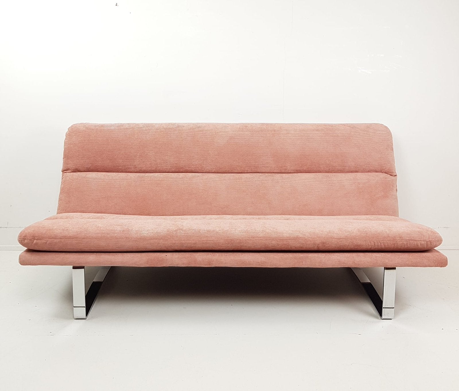 Artifort Kho Liang Le driezits bank roze nieuw gestoffeerd, Ophalen of Verzenden, Zo goed als nieuw, Tweepersoons, 90 cm