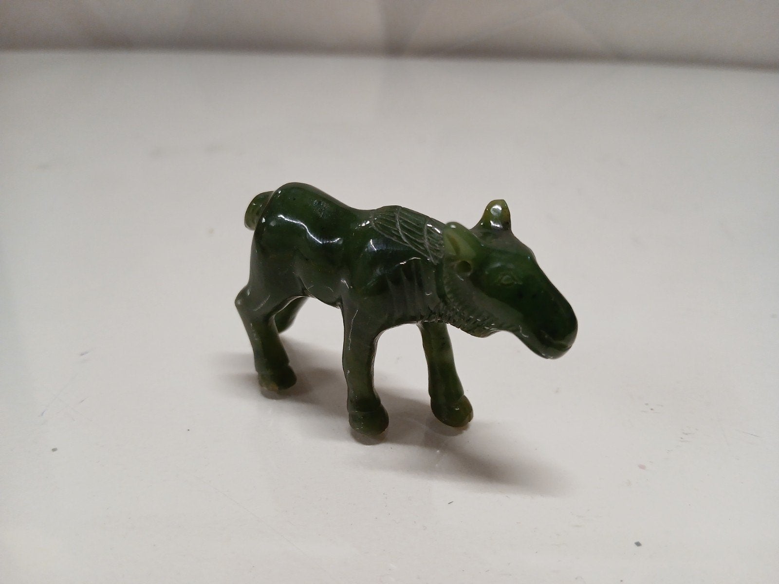 Waterbuffel van jade, 5,5cm, Groen, Ophalen of Verzenden, Overige typen, Handgemaakt